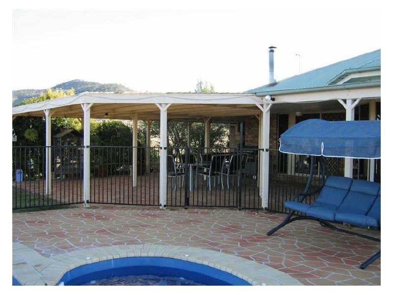 164 Mount Sylvia Road, Upper Tenthill QLD 4343