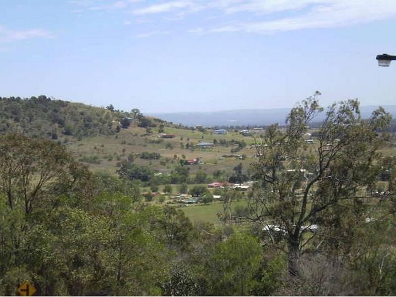 21 Waterhouse Road, Summerholm QLD 4341