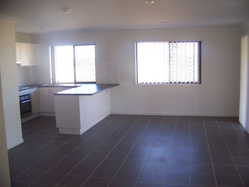 Adare QLD 4343