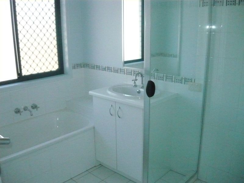 5 Bradley Close, Laidley Heights QLD 4341