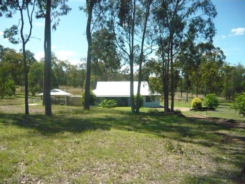 20 York Court, Mount Hallen QLD 4312