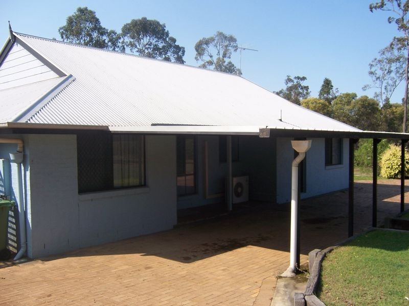 20 York Court, Mount Hallen QLD 4312