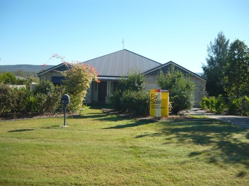 54 Parklea Drive, Placid Hills QLD 4343