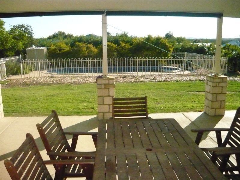 54 Parklea Drive, Placid Hills QLD 4343