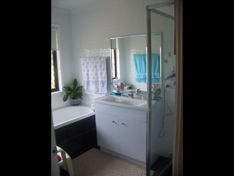 Adare QLD 4343