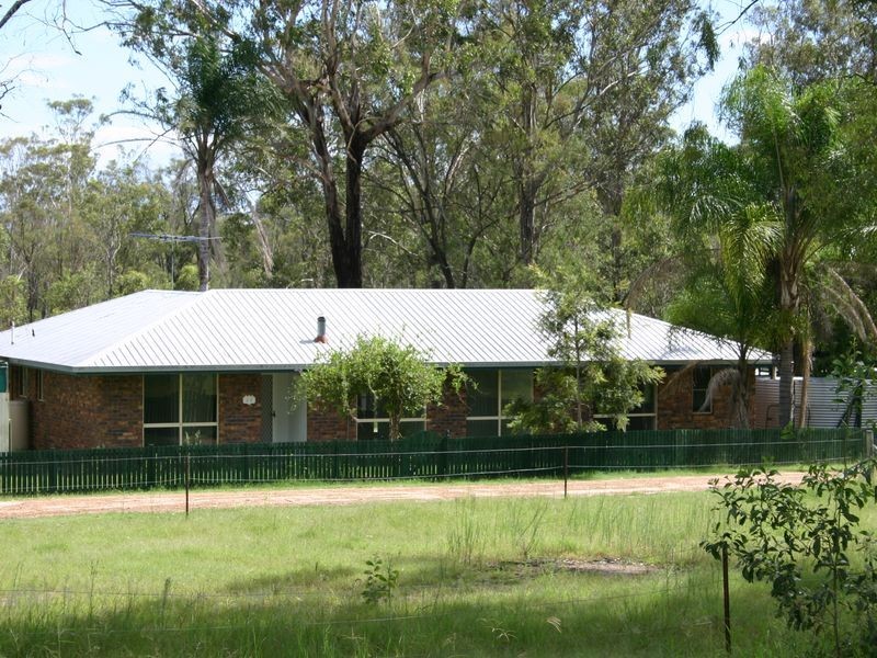 23 Naomi Road, Lockyer Waters QLD 4311