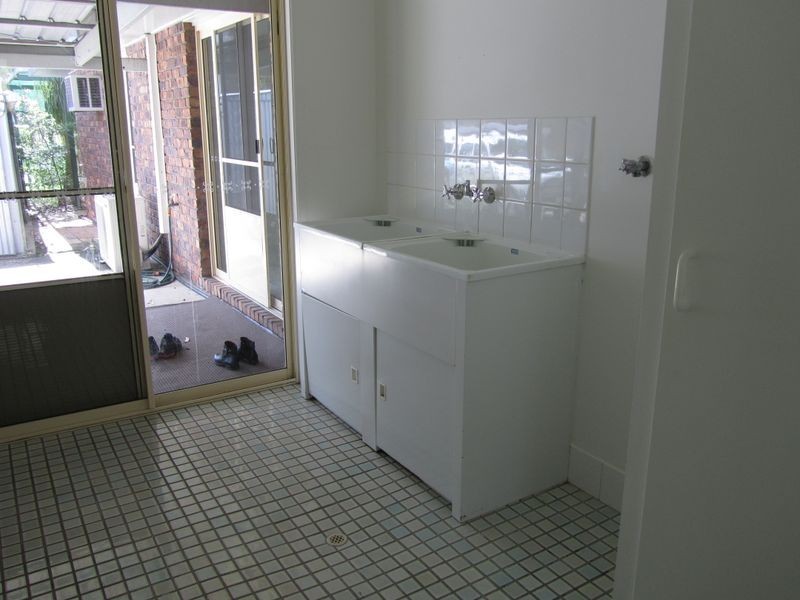 23 Naomi Road, Lockyer Waters QLD 4311