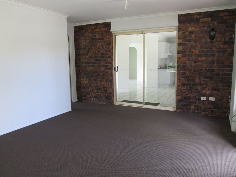 23 Naomi Road, Lockyer Waters QLD 4311