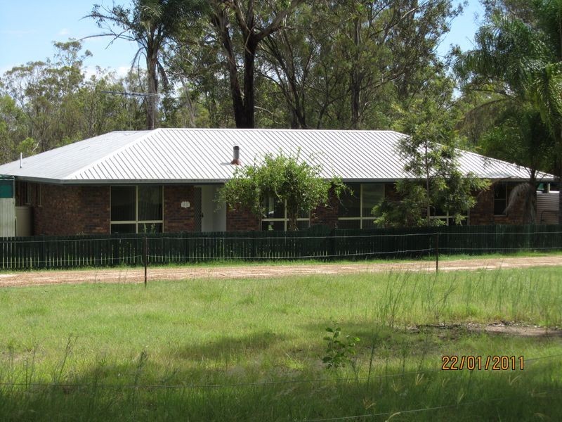 23 Naomi Road, Lockyer Waters QLD 4311