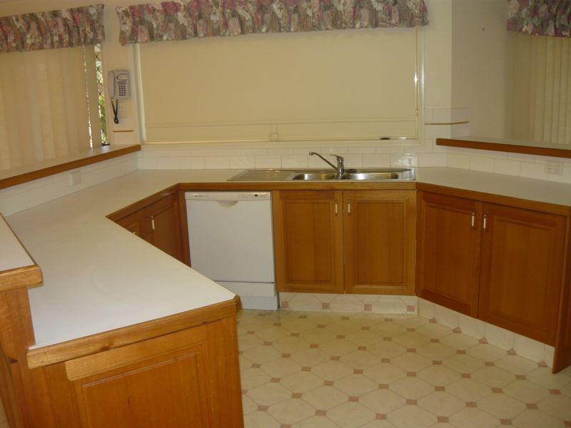 1 Warren Drive, Gatton QLD 4343