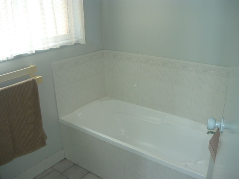 14 Hennessy Street, Gatton QLD 4343