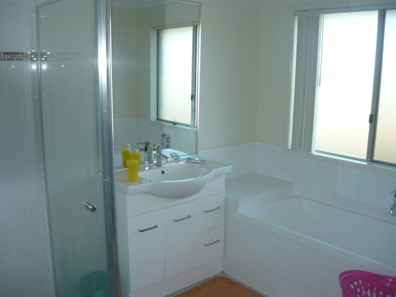 Adare QLD 4343