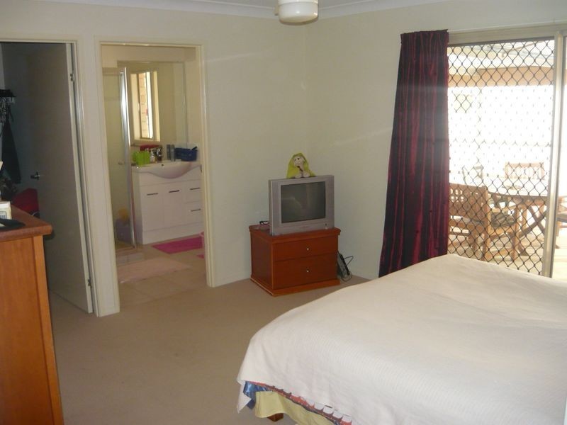 Adare QLD 4343