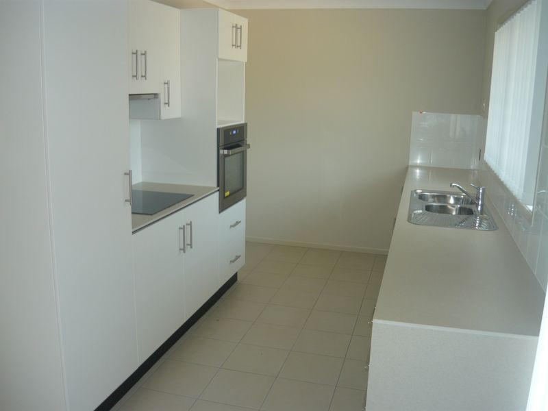 Adare QLD 4343