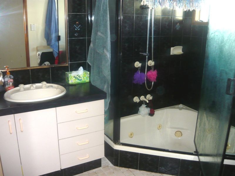 11 Wilson Street, Gatton QLD 4343