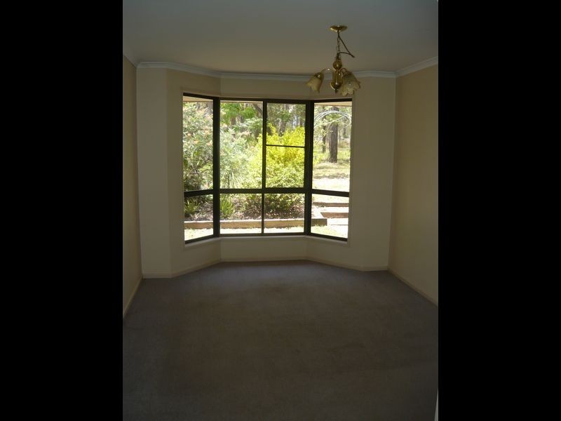 8 Langtons Lane, Esk QLD 4312