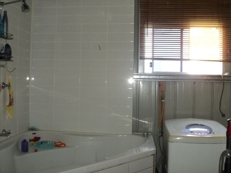 Lockyer Waters QLD 4311