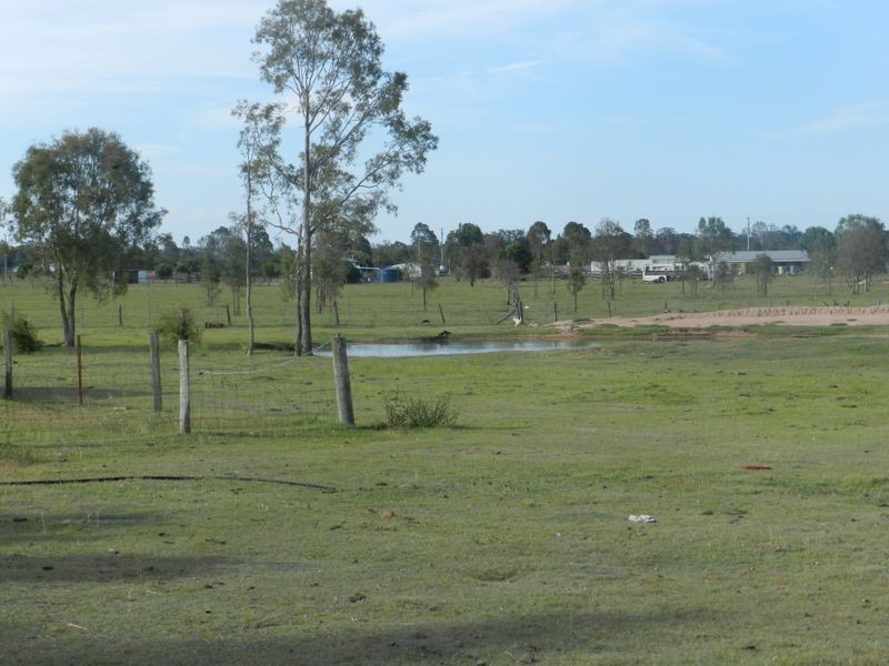 17 Topaz Crescent, Lockyer Waters QLD 4311