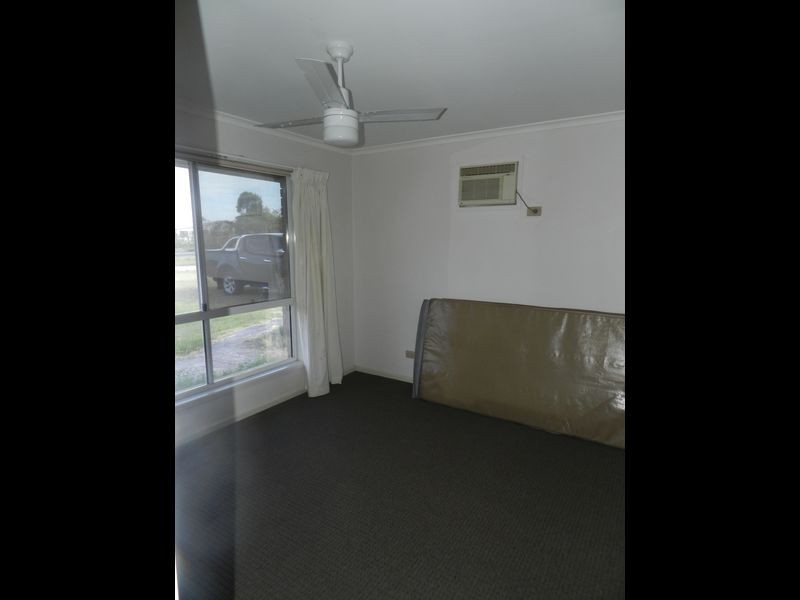 17 Topaz Crescent, Lockyer Waters QLD 4311