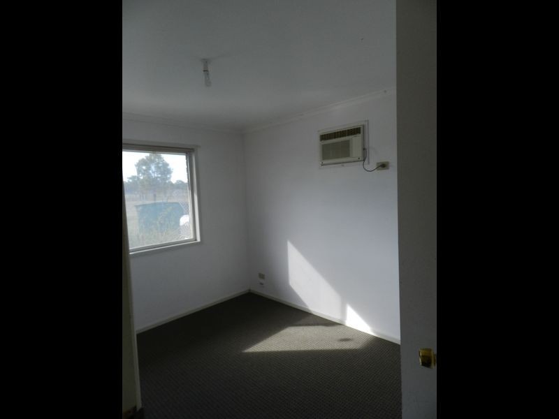 17 Topaz Crescent, Lockyer Waters QLD 4311