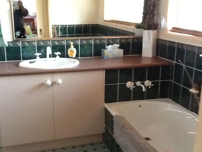 Lockyer Waters QLD 4311