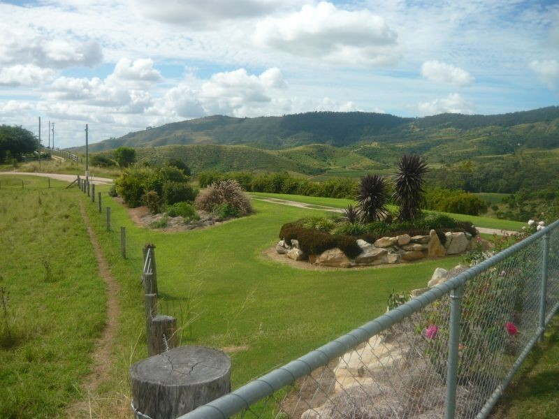 Mount Whitestone QLD 4347