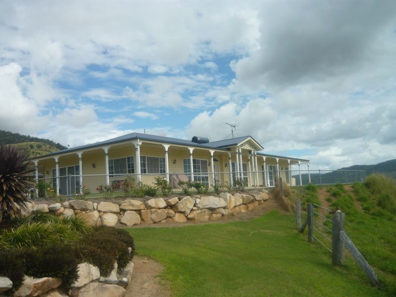 Mount Whitestone QLD 4347