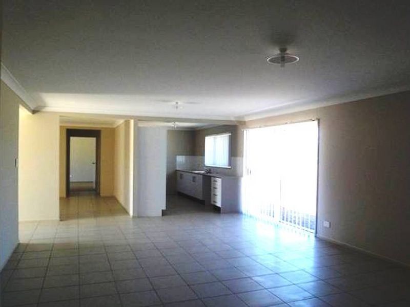 21 Brolga, Adare QLD 4343