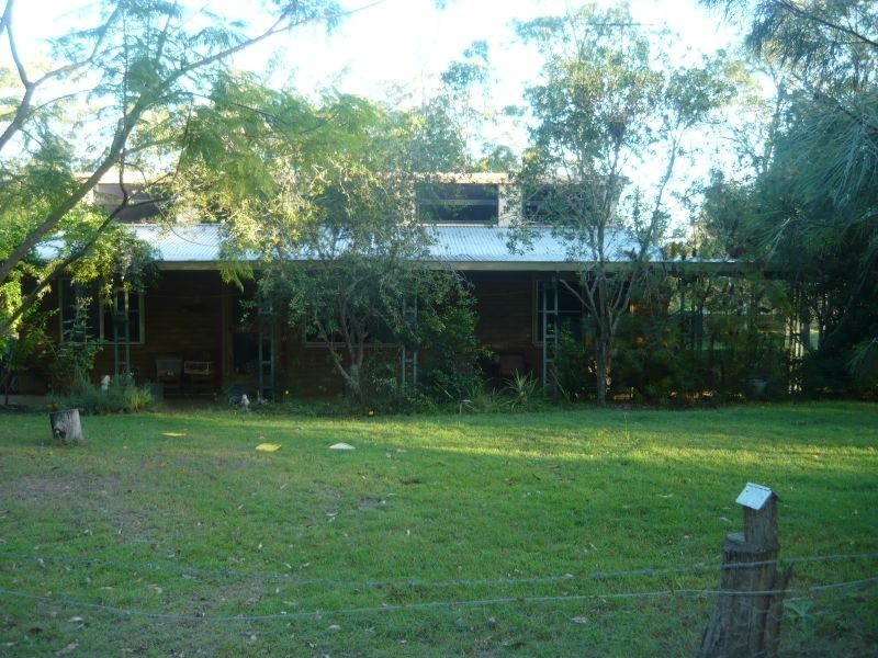 215 Bartleys Rd, Spring Creek QLD 4343