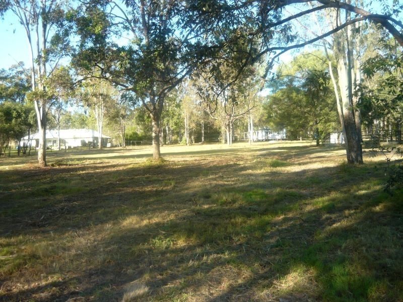 126 Dunlop Road, Esk QLD 4312