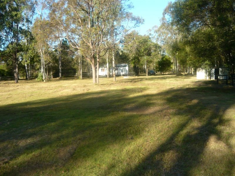 126 Dunlop Road, Esk QLD 4312