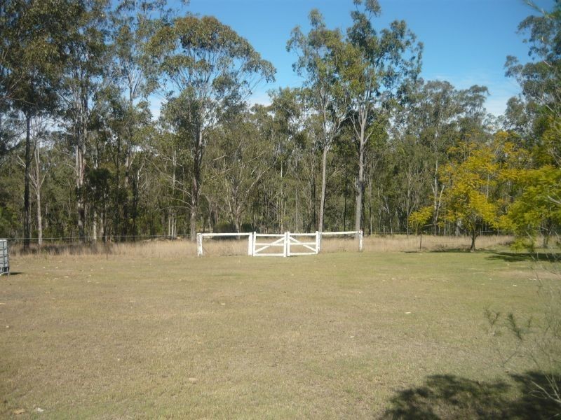 37 Dugandan Road, Upper Lockyer QLD 4352