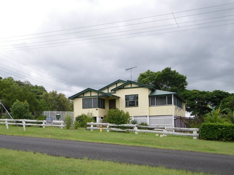 69 Highland Street, Esk QLD 4312