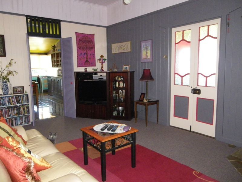 69 Highland Street, Esk QLD 4312