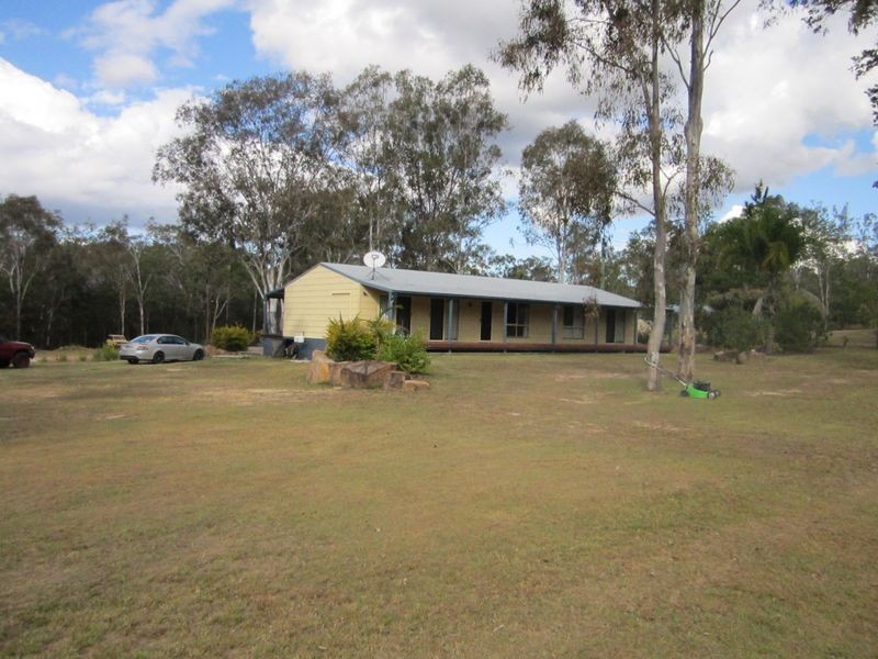 21 Pine Crescent, Esk QLD 4312