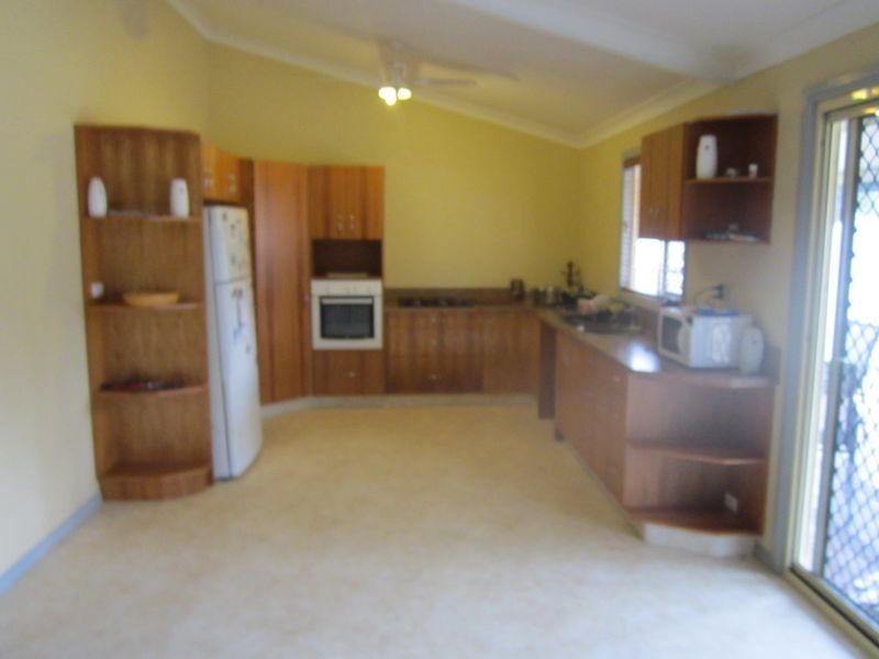 21 Pine Crescent, Esk QLD 4312