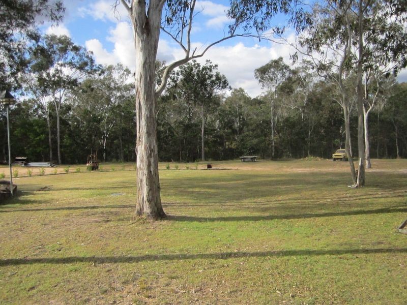 21 Pine Crescent, Esk QLD 4312