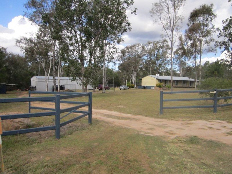 21 Pine Crescent, Esk QLD 4312