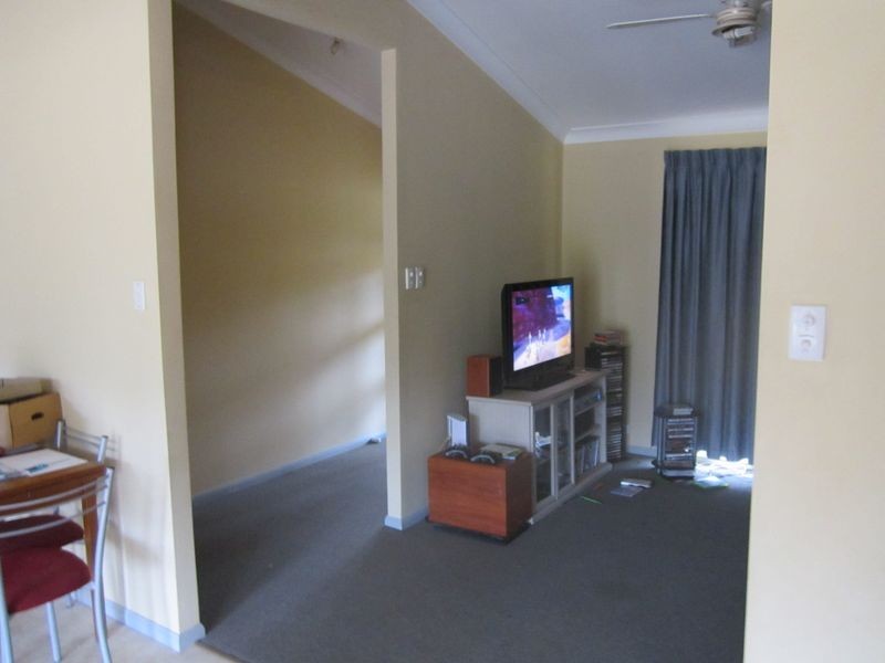 21 Pine Crescent, Esk QLD 4312