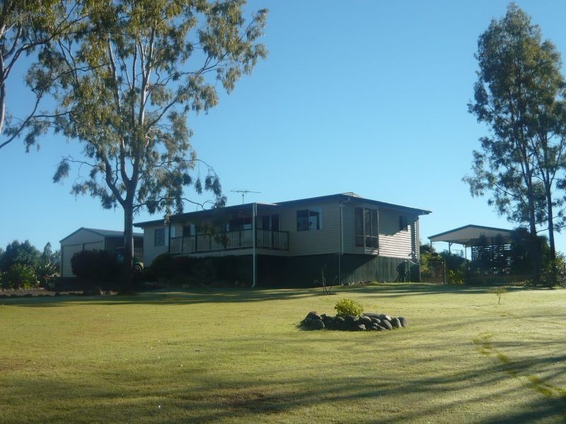 100 Lakes Drive, Laidley Heights QLD 4341