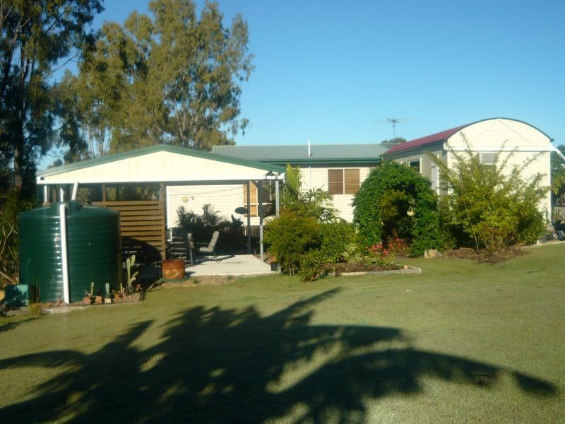 100 Lakes Drive, Laidley Heights QLD 4341