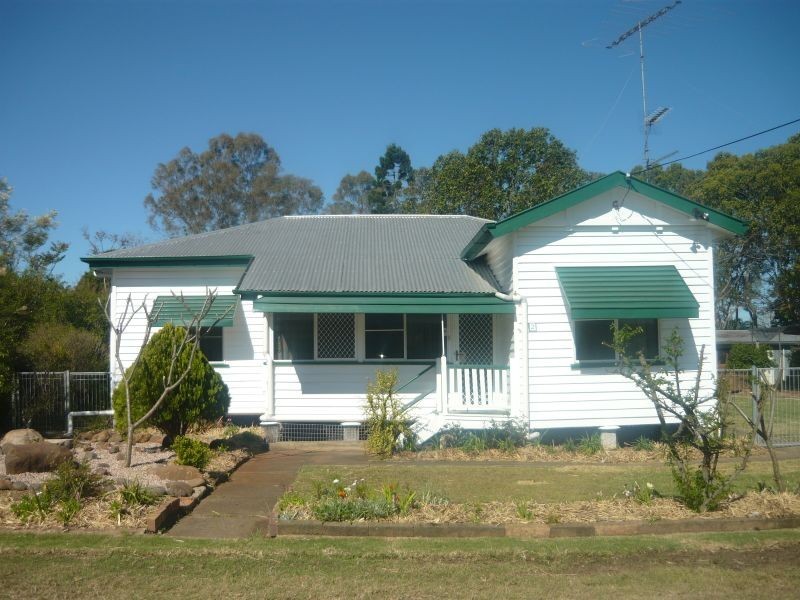 2 Feldhahn Street, Gatton QLD 4343