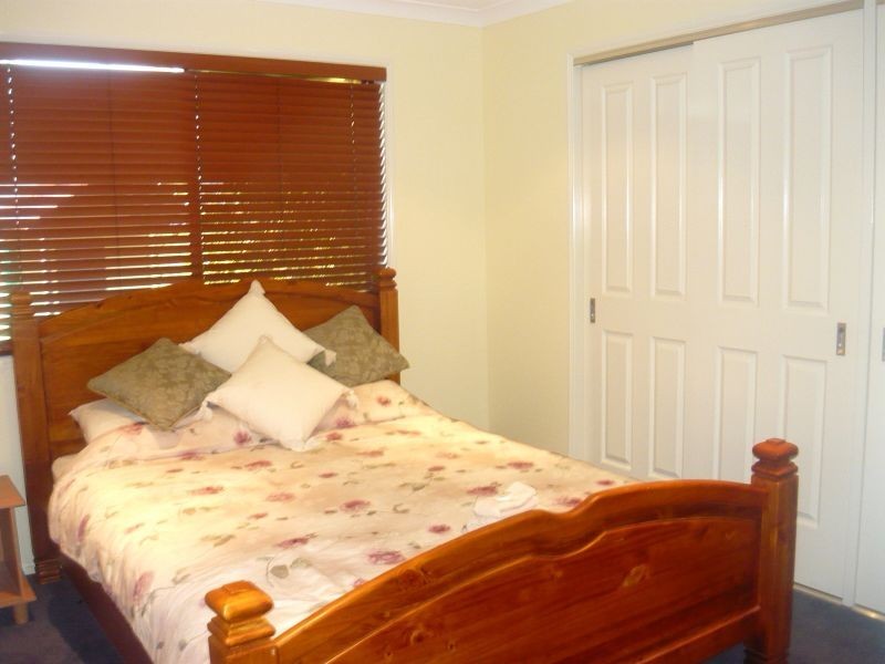 10 Caitlin Court, Placid Hills QLD 4343