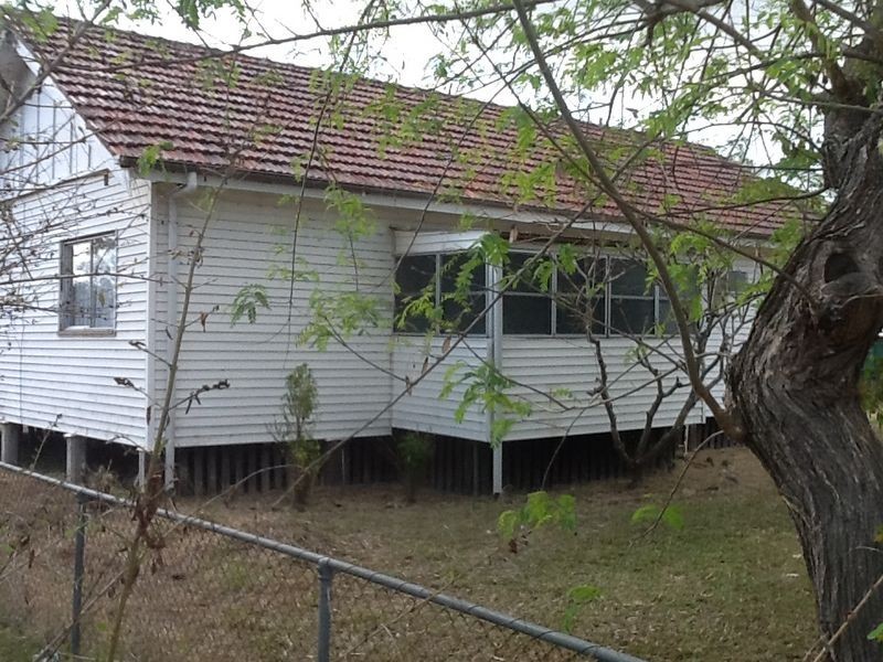 18 Patrick Street, Lowood QLD 4311