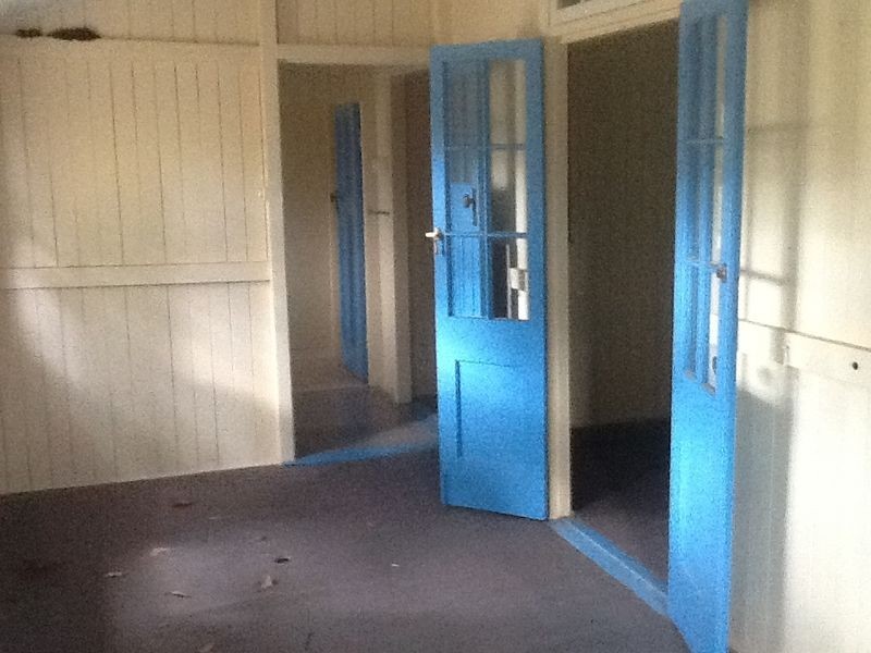 JUNCTION VIEW SCHOOL  7 East Haldon Rd, Gatton QLD 4343