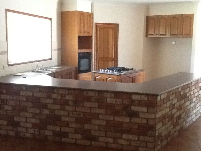 99 Huntingdale Crescent, Placid Hills QLD 4343