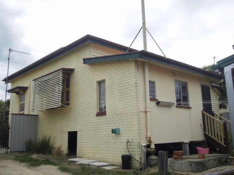 6 Christopher Street, Grantham QLD 4347