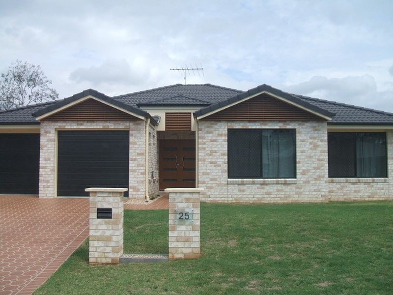 25 Rogers Street, Gatton QLD 4343