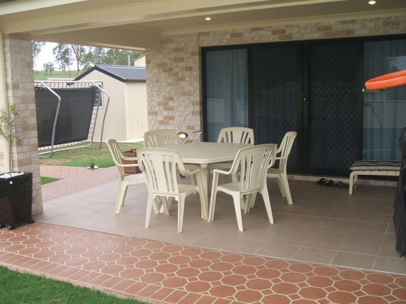 25 Rogers Street, Gatton QLD 4343