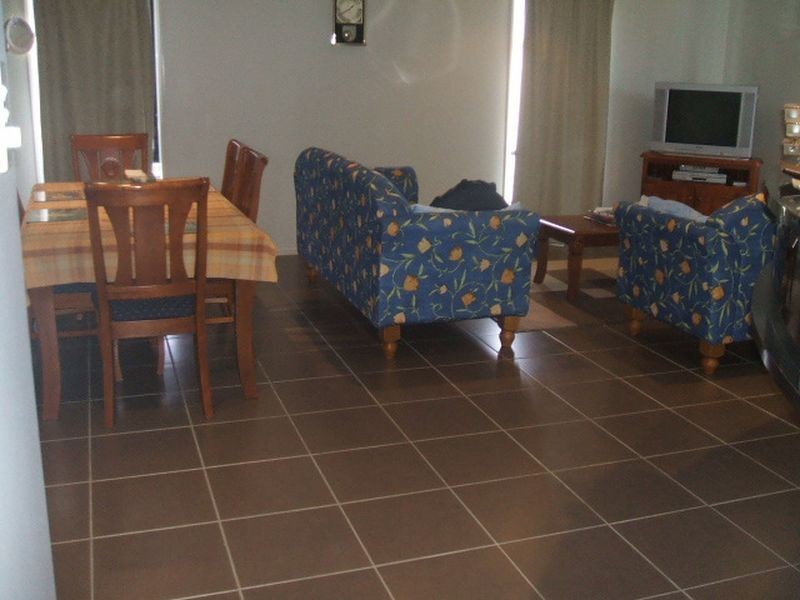 25 Rogers Street, Gatton QLD 4343